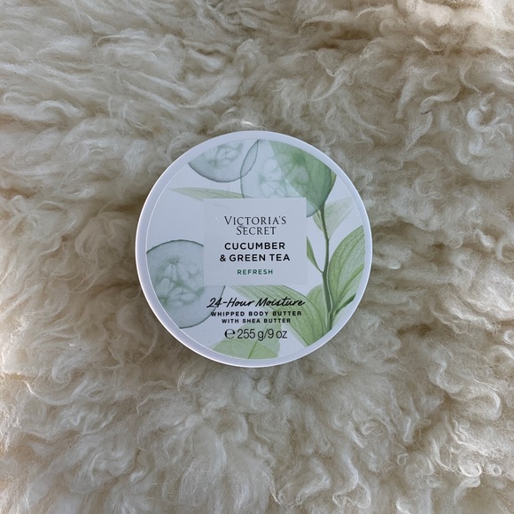 New V.S. Refresh Cucumber & Green Tea Moisturizing Whipped Body Butter - Picture 1 of 1